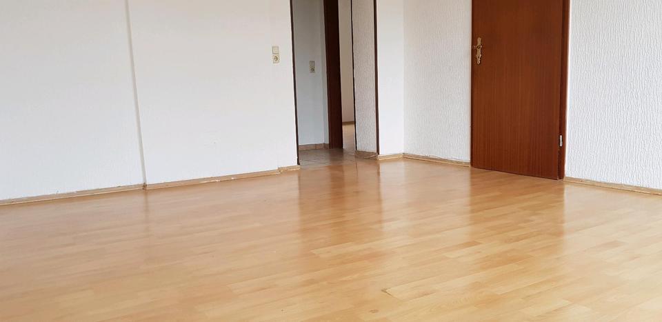 Etagenwohnung Saarbrücken West - 1 Zimmer, 75 m&sup2;, 130.000&euro; | Angebot:26062904