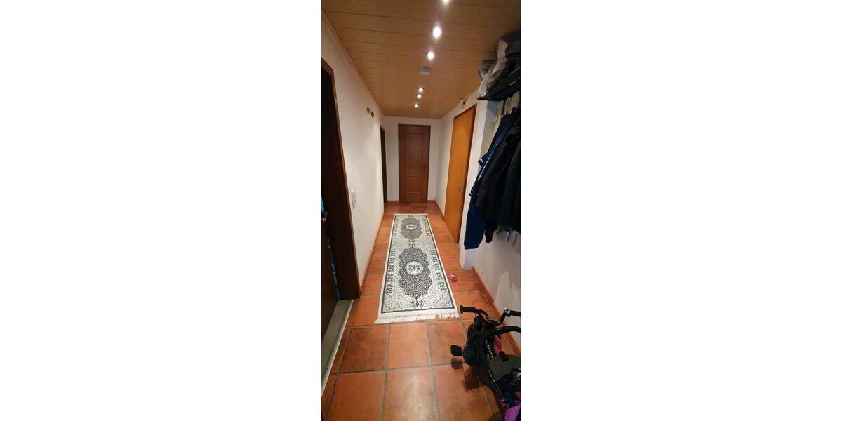 Etagenwohnung Neunkirchen - 4 Zimmer, 94 m&sup2;, 98.000&euro; | Angebot:25339721