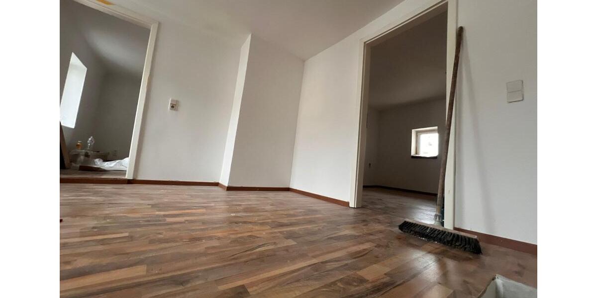 Einfamilienhaus Lebach - 5 Zimmer, 100 m&sup2;, 149.000&euro; | Angebot:24852241