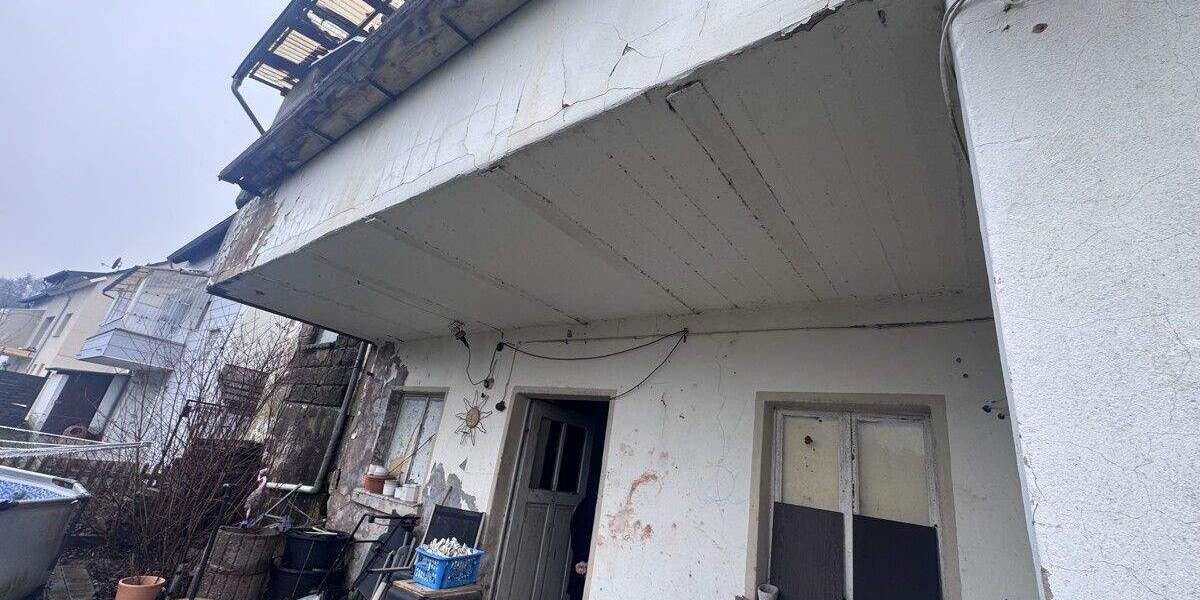 Einfamilienhaus Blieskastel - 6 Zimmer, 97 m&sup2;, 55.000&euro; | Angebot:25705118