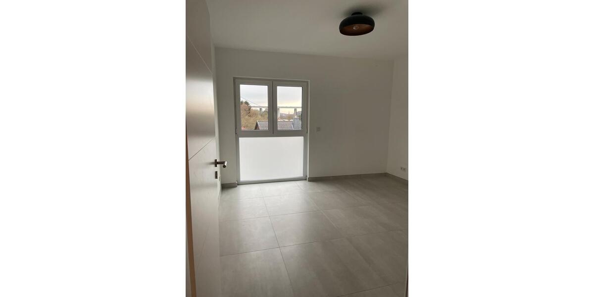 Etagenwohnung Friedrichsthal - 2 Zimmer, 77 m&sup2;, 930&euro; | Angebot:25632297