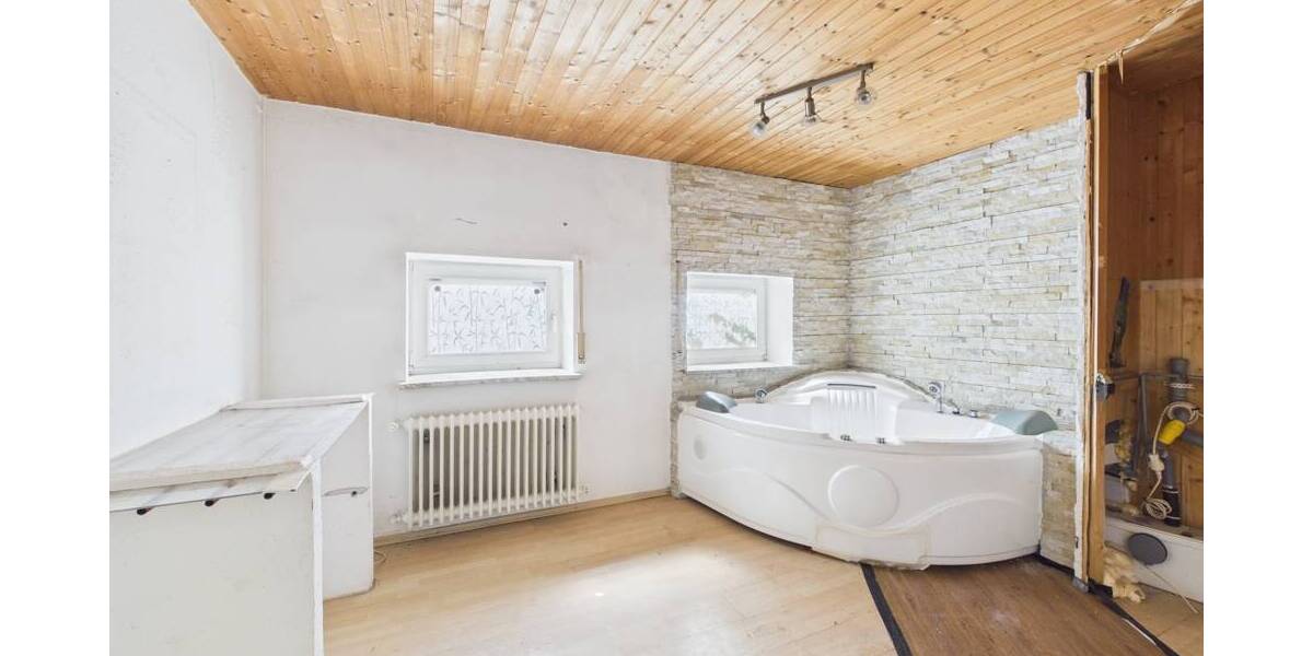 Einfamilienhaus Ottweiler / Lautenbach Lautenbach - 8 Zimmer, 174 m&sup2;, 228.000&euro; | Angebot:26514929