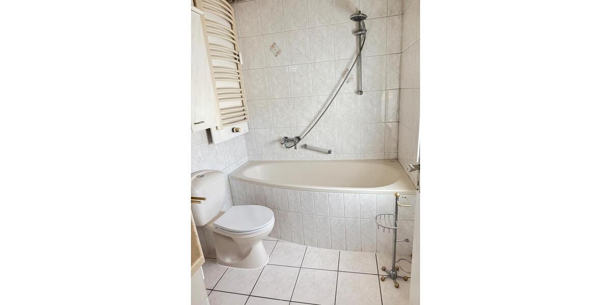 Erdgeschoßwohnung Saarlouis - 4 Zimmer, 110 m&sup2;, 1.350&euro; | Angebot:26646387