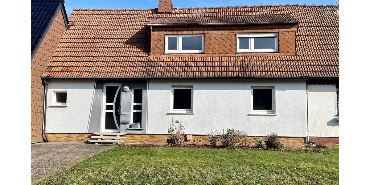 Reihenmittelhaus Großrosseln Dorf im Warndt - 6 Zimmer, 127 m&sup2;, 179.000&euro; | Angebot:25664069