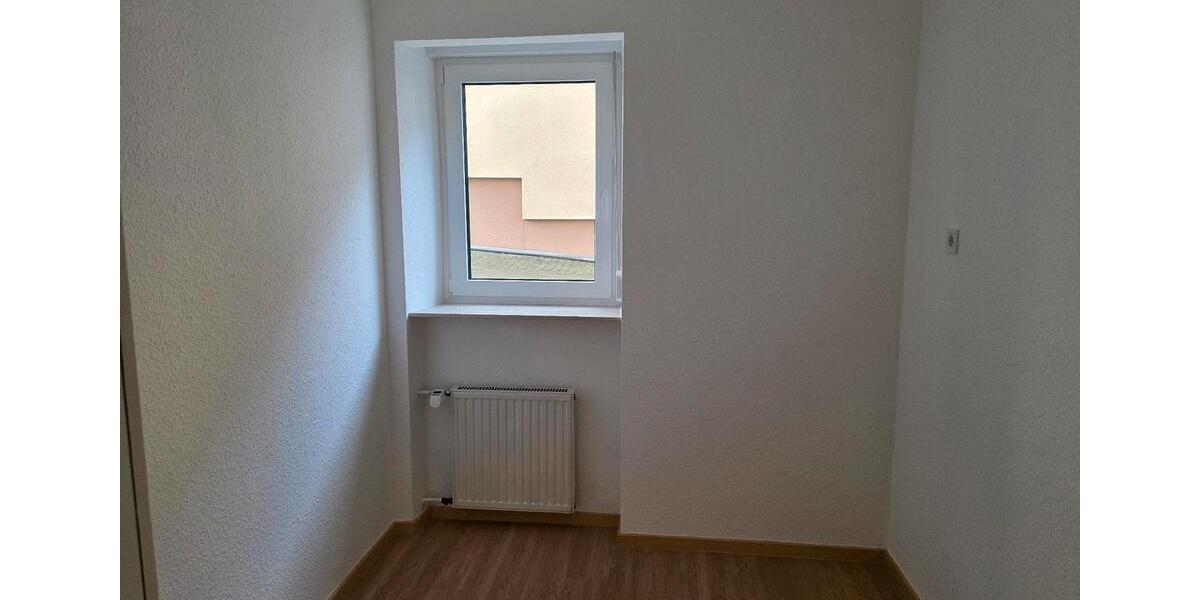 Etagenwohnung Lebach - 3 Zimmer, 77 m&sup2;, 700&euro; | Angebot:24841122