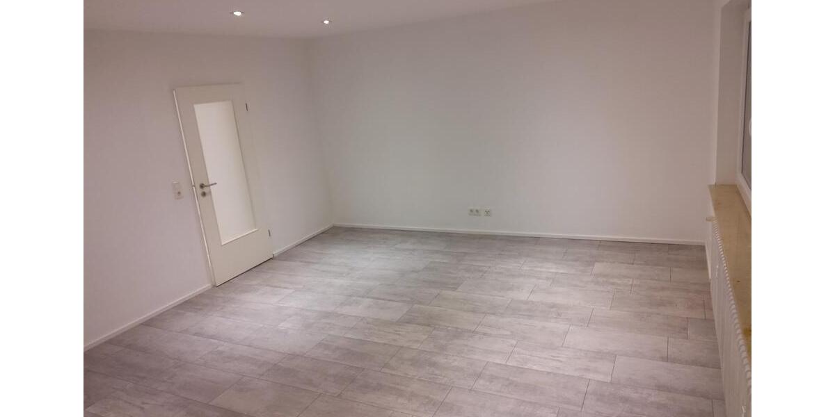 Etagenwohnung Saarbrücken Scheidt - 3 Zimmer, 93 m&sup2;, 650&euro; | Angebot:24148930