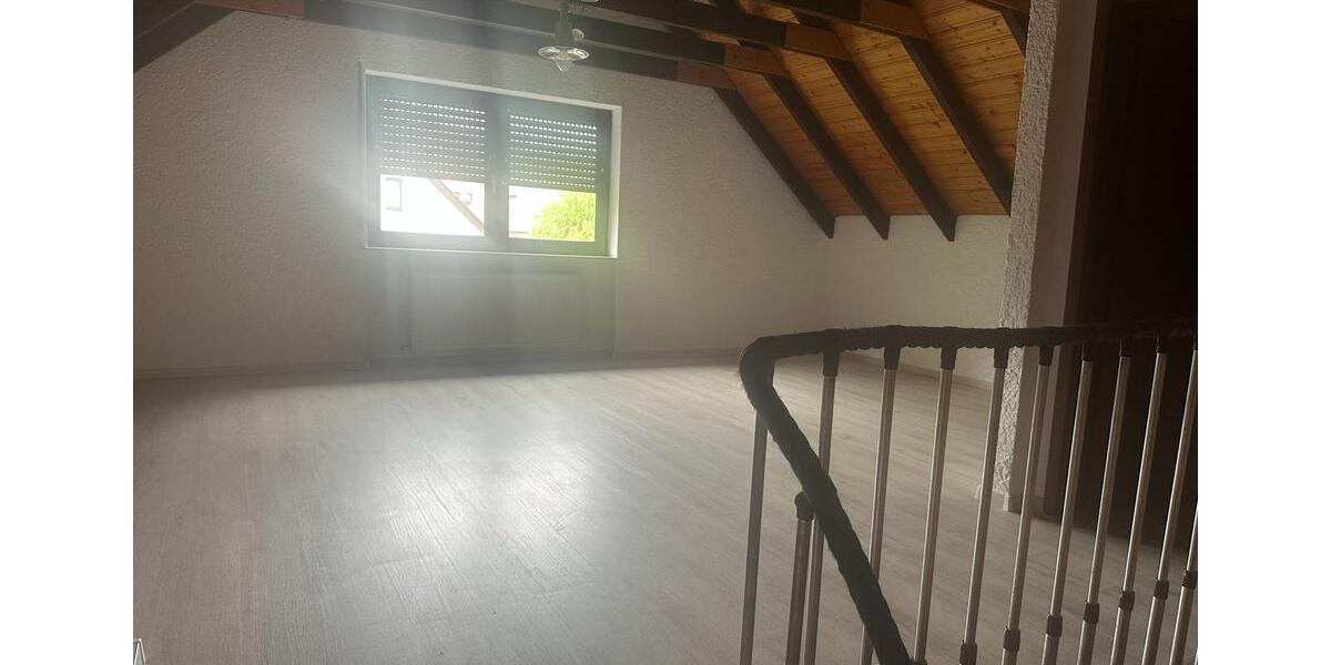 Einfamilienhaus Saarbrücken Dudweiler - 5 Zimmer, 150 m&sup2;, 250.000&euro; | Angebot:26613240