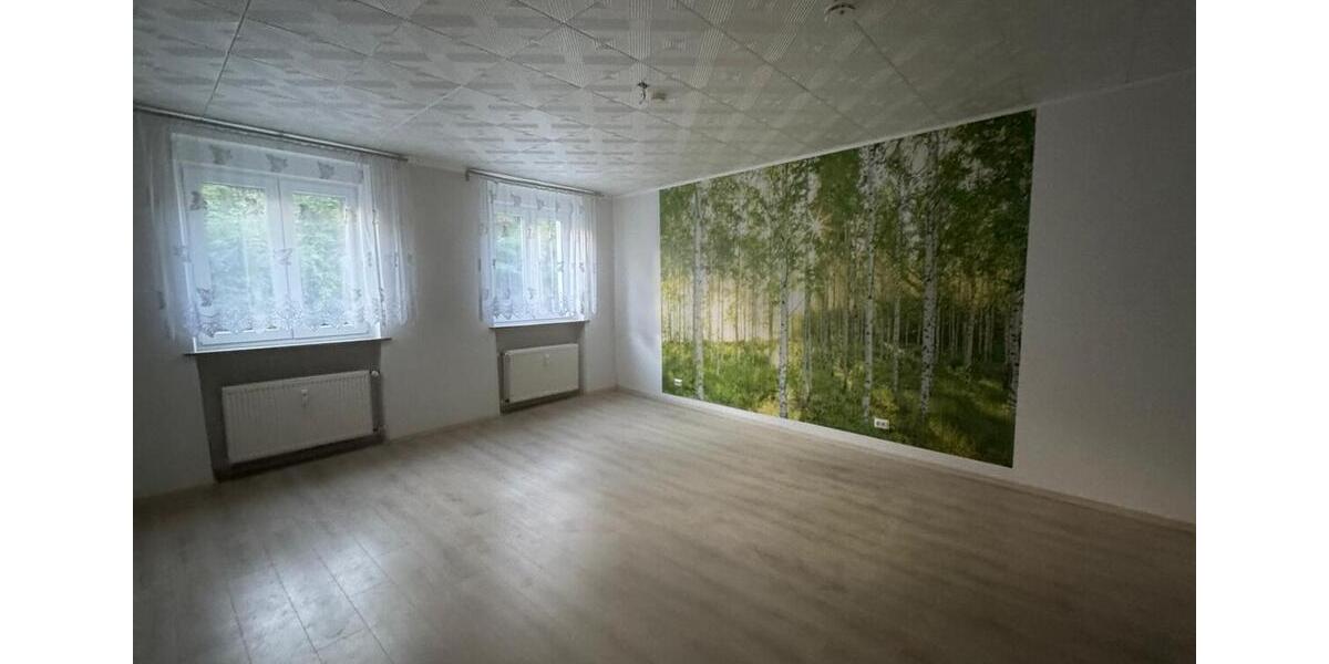 Dachgeschoßwohnung Saarbrücken Dudweiler - 4 Zimmer, 128 m&sup2;, 1.200&euro; | Angebot:23691162