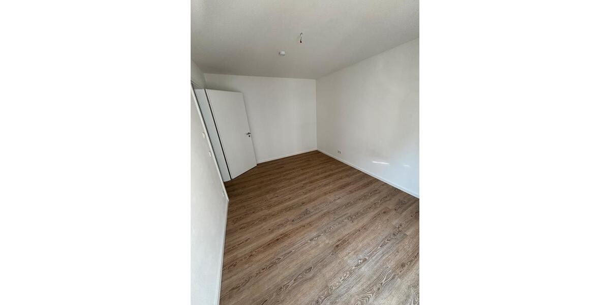 Etagenwohnung Saarbrücken - 2 Zimmer, 46 m&sup2;, 650&euro; | Angebot:25962015