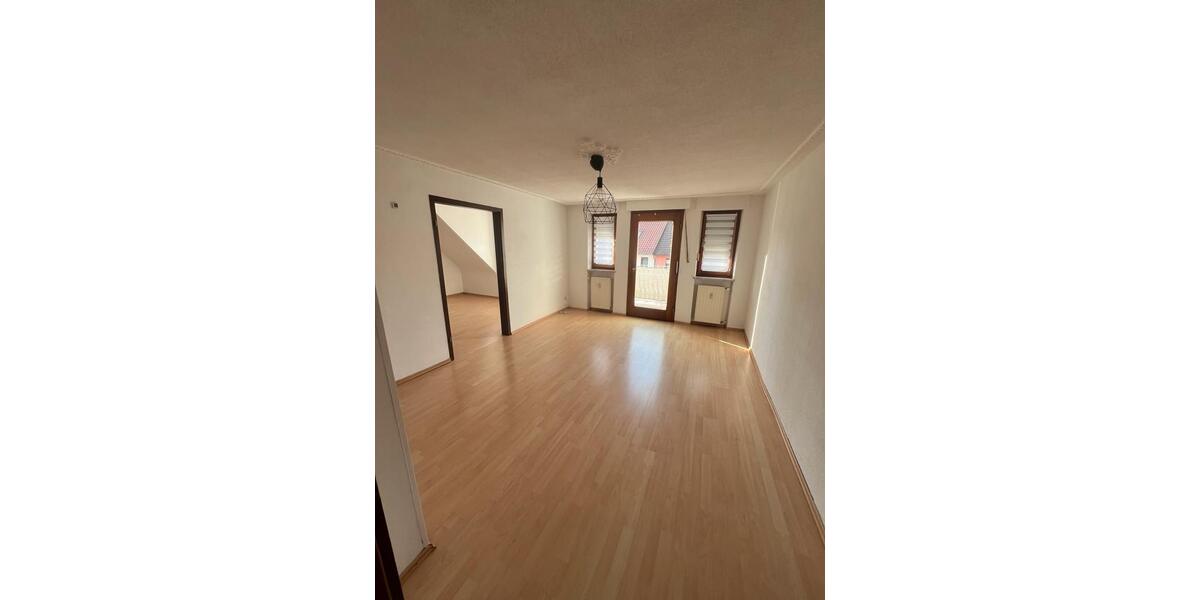 Etagenwohnung Völklingen - 5 Zimmer, 110 m&sup2;, 500&euro; | Angebot:25722968