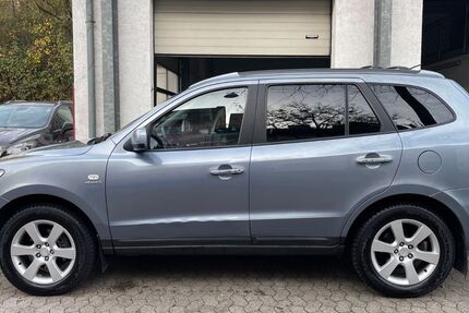 Hyundai SANTA FE 178.000 km 6.300 &euro; Saarbrücken 66115
