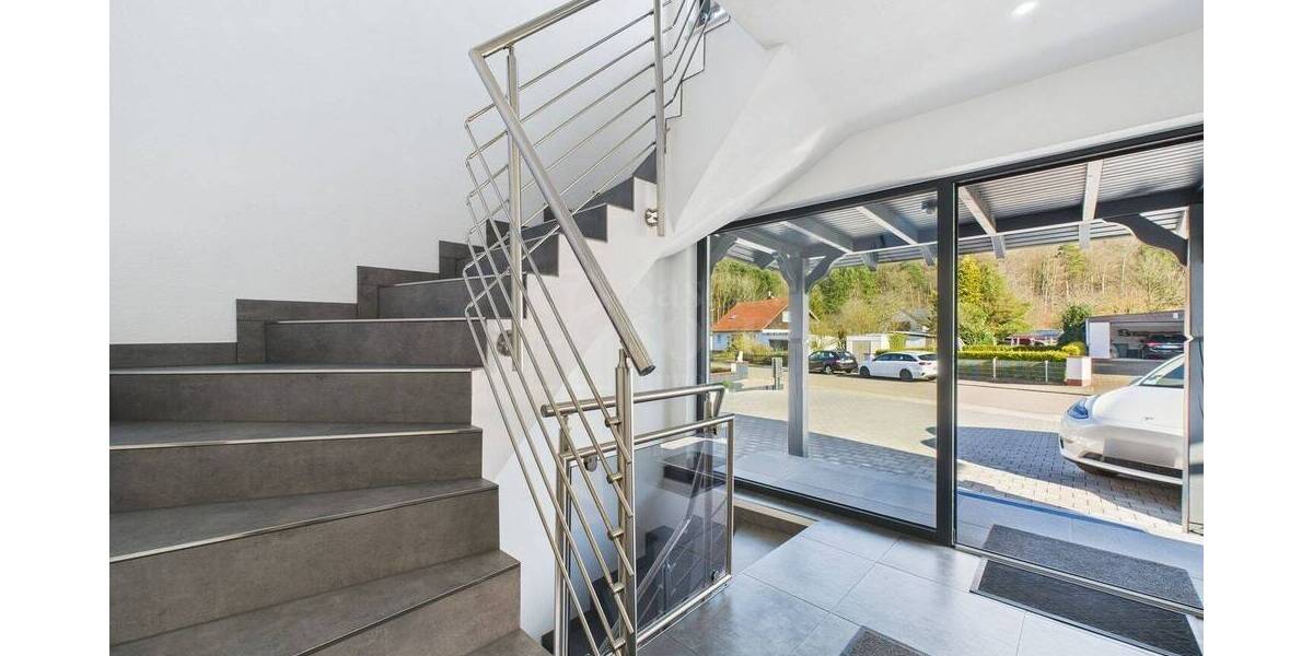 Luxus in Kirkel-Neuhäusel - Exklusives Anwesen mit 3 Wohneinheiten, Garten & Top-Ausstattung - Villa Kirkel Kirkel-Neuhäusel | Angebot:26120749