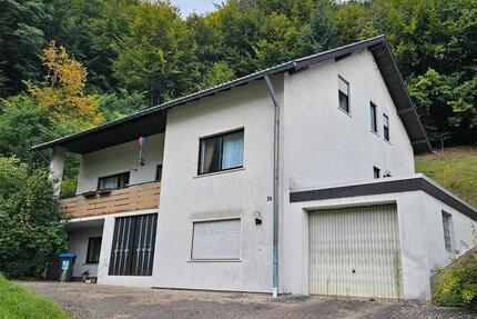 Haus Sankt Ingbert - 12 Zimmer, 207 m&sup2;, 322.000&euro; | Angebot:23283392