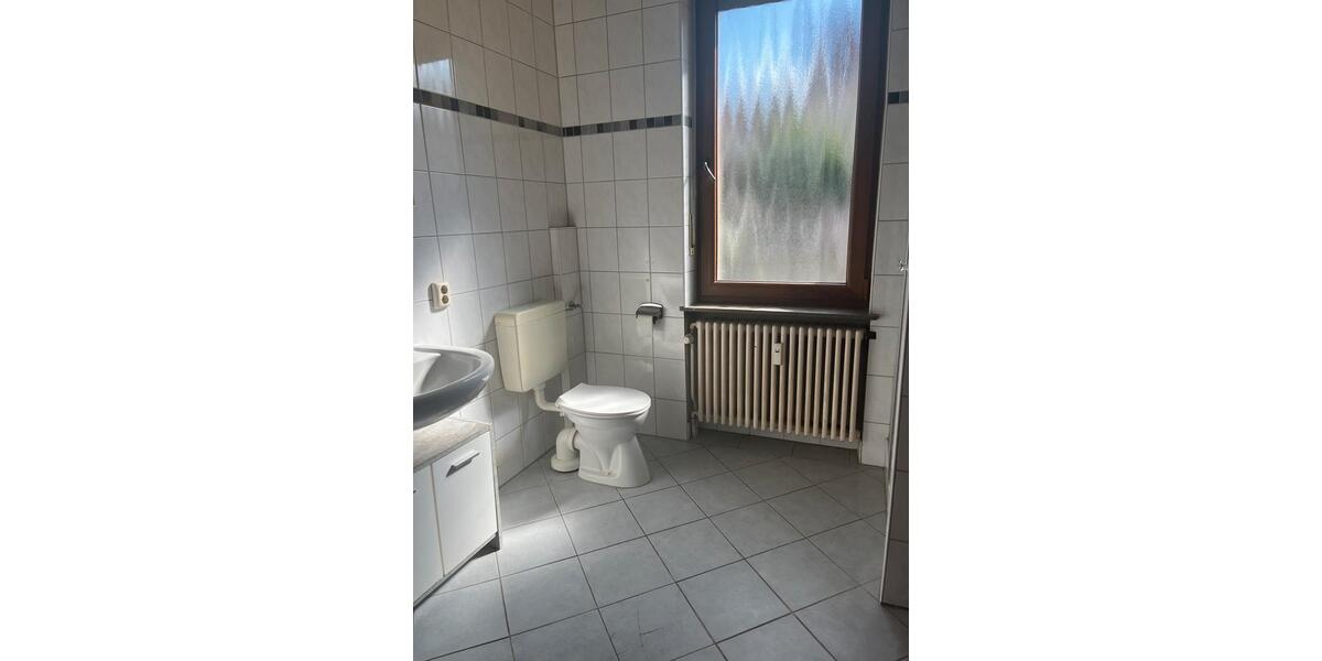 Einfamilienhaus Völklingen - 17 Zimmer, 320 m&sup2;, 365.000&euro; | Angebot:25655087