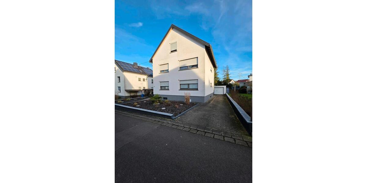 Mehrfamilienhaus, Wohnhaus Völklingen - 9 Zimmer, 165 m&sup2;, 339.000&euro; | Angebot:25404397