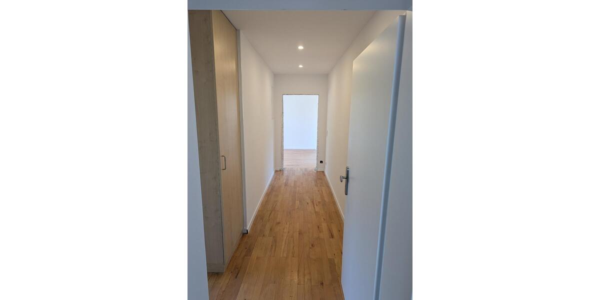 Etagenwohnung Völklingen - 2.5 Zimmer, 80 m&sup2;, 790&euro; | Angebot:25883545