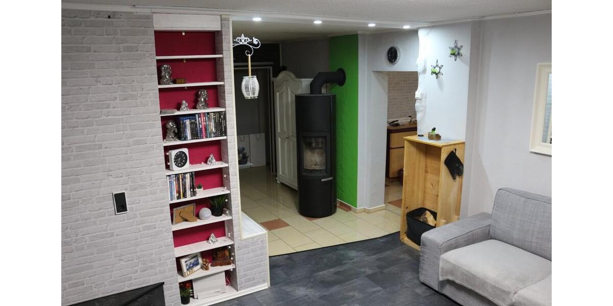 Einfamilienhaus Nalbach - 4 Zimmer, 140 m&sup2;, 240.000&euro; | Angebot:25825037