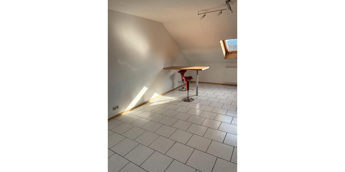 Dachgeschoßwohnung Dillingen (Saar) - 5 Zimmer, 55 m&sup2;, 500&euro; | Angebot:25895209