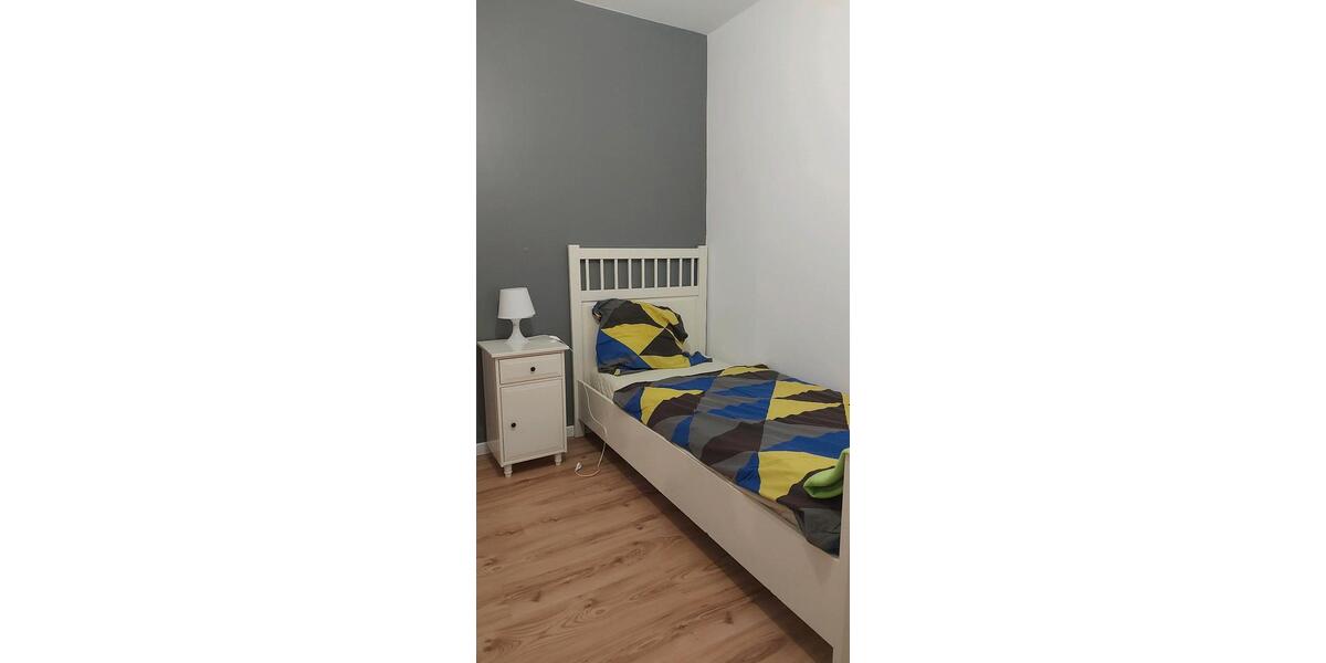 Etagenwohnung Saarbrücken West - 4 Zimmer, 74 m&sup2;, 250&euro; | Angebot:25958795