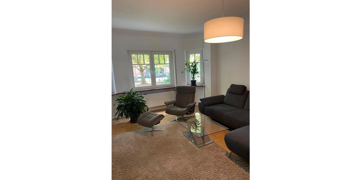 Villa Völklingen - 10 Zimmer, 252 m&sup2;, 548.000&euro; | Angebot:24673381