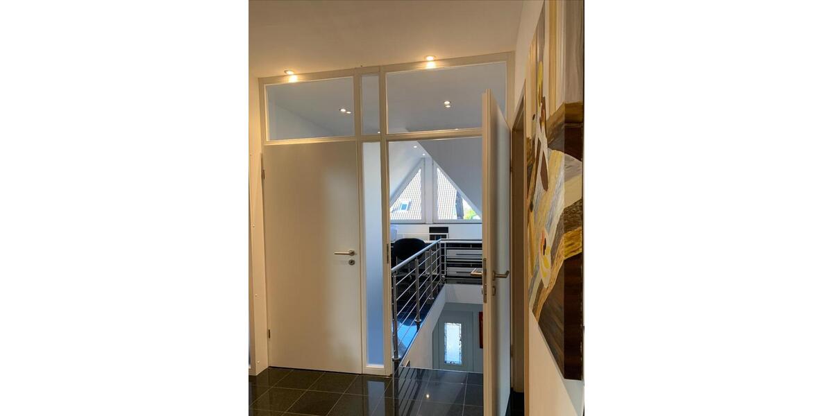 Dachgeschoßwohnung Lebach - 3 Zimmer, 140 m&sup2; | Angebot:25279544