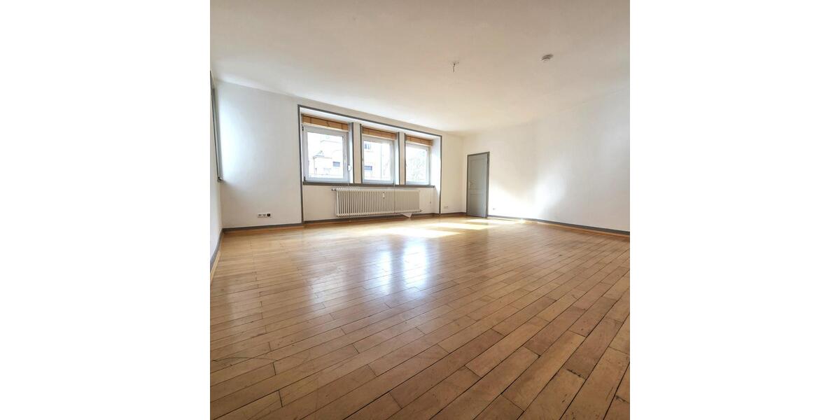 Etagenwohnung Saarbrücken Eschberg - 2 Zimmer, 75 m&sup2;, 750&euro; | Angebot:25385564