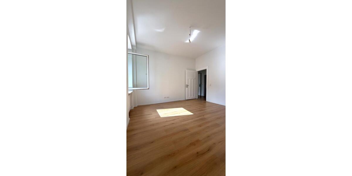 Etagenwohnung Sankt Wendel - 3 Zimmer, 101 m&sup2;, 800&euro; | Angebot:25923723