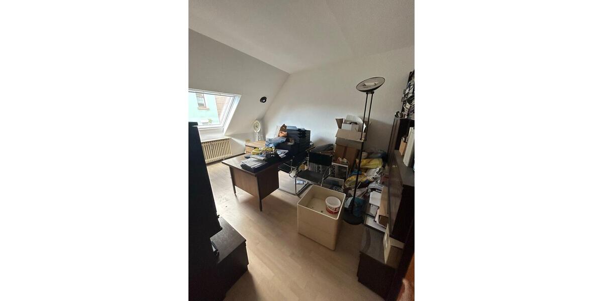 Einfamilienhaus Völklingen - 10 Zimmer, 214 m&sup2;, 325.000&euro; | Angebot:25373988