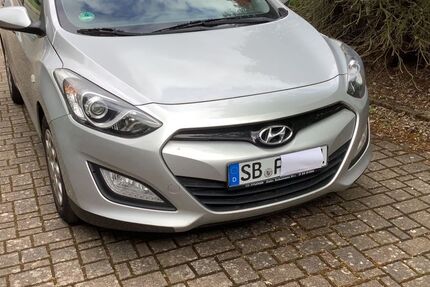 Hyundai i30 129.105 km 5.200 &euro; Püttlingen 66346