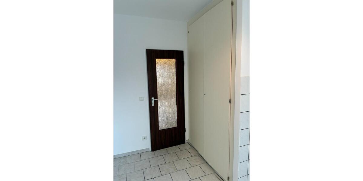 Etagenwohnung Saarbrücken West - 3 Zimmer, 66 m&sup2;, 545&euro; | Angebot:25934954