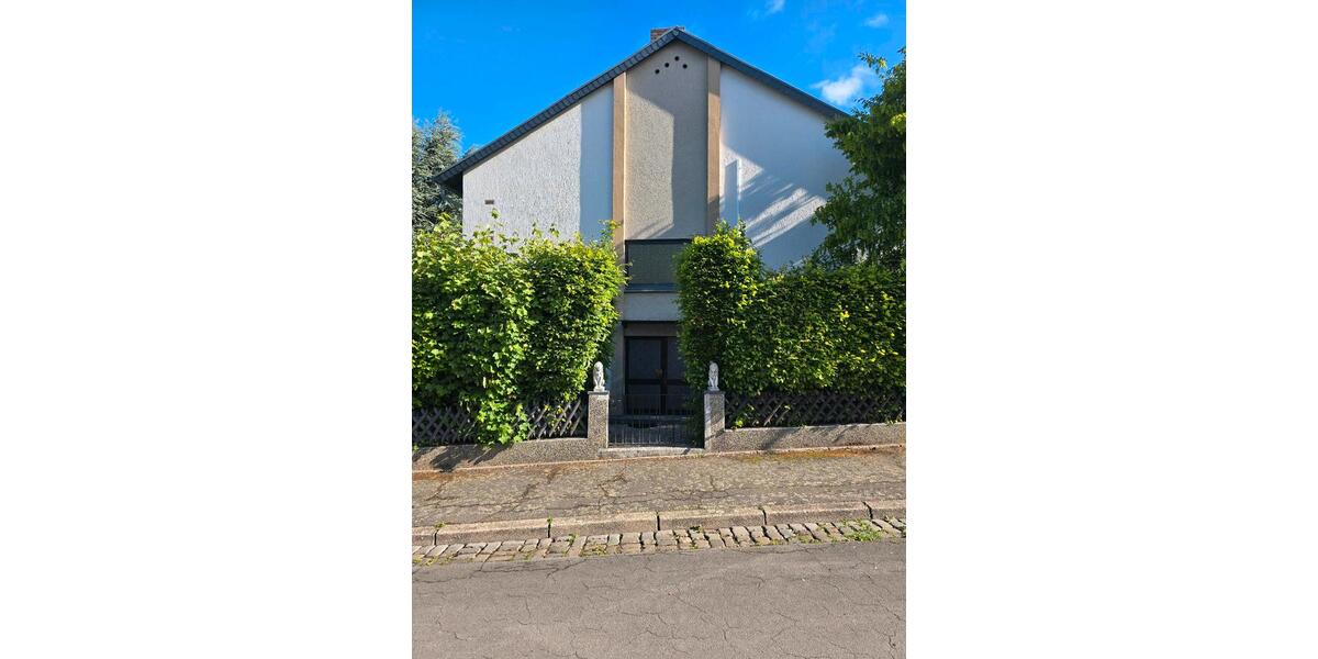 Mehrfamilienhaus, Wohnhaus Völklingen - 7 Zimmer, 160 m&sup2;, 325.000&euro; | Angebot:26750439