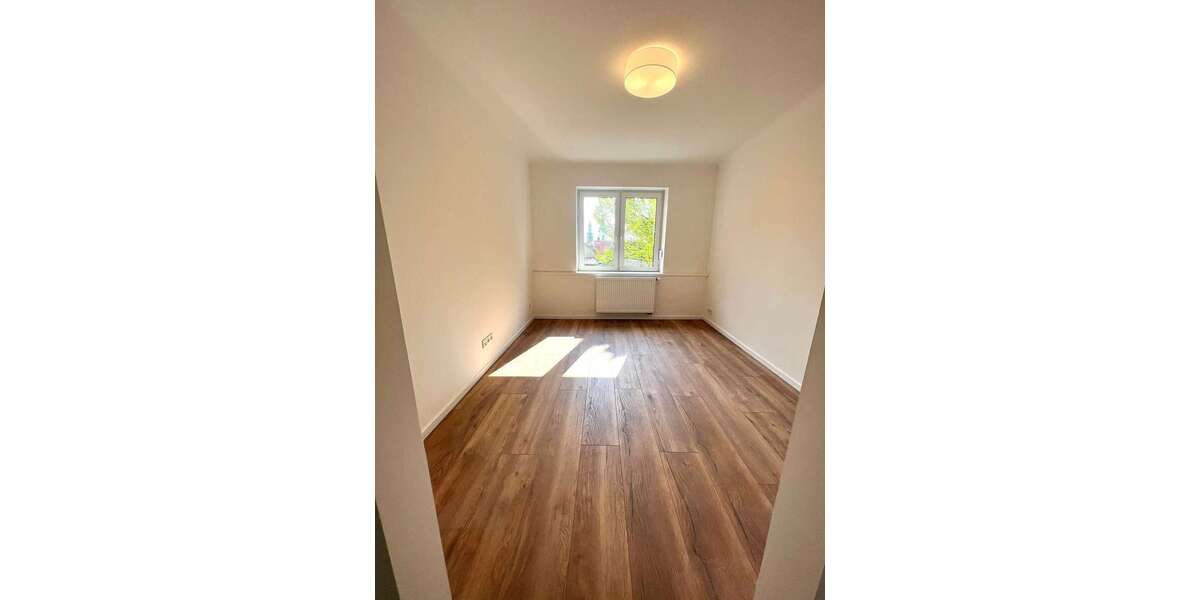 Moderne 4-Zimmer-Wohnung in Ensheim – saniert, hell und ab 01.08. verfügbar - Etagenwohnung Saarbrücken-Halberg Ensheim | Angebot:26986113
