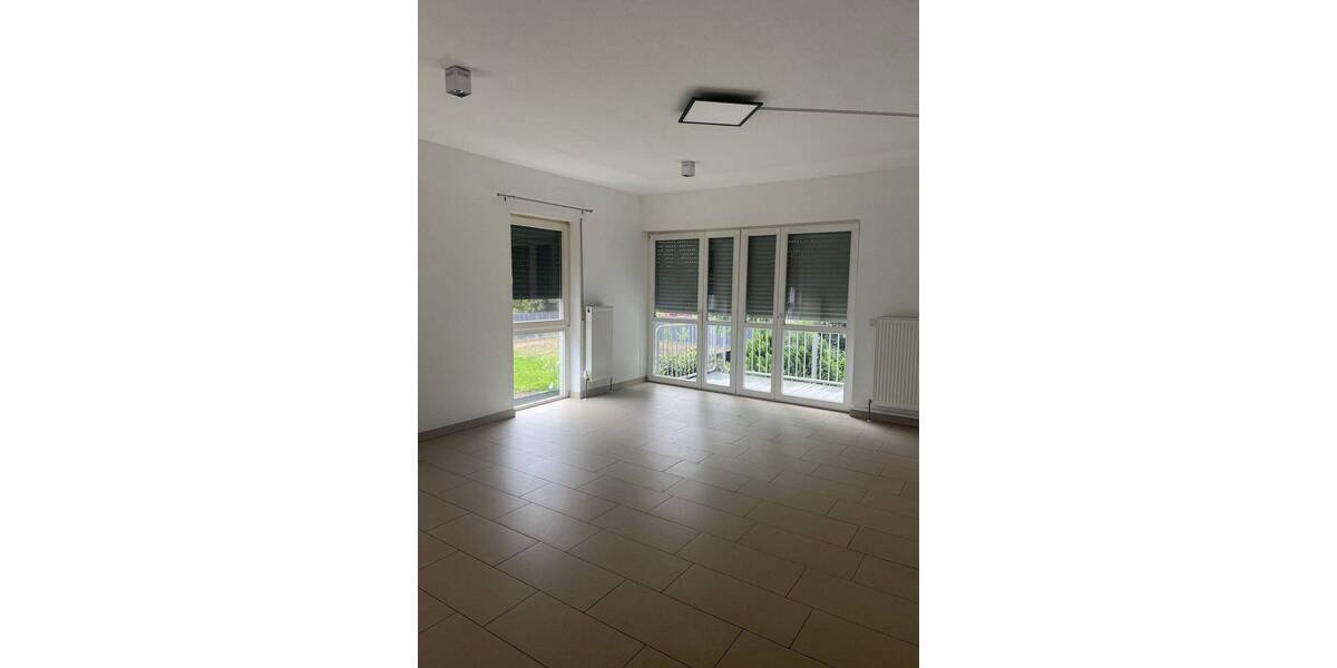 Etagenwohnung Saarlouis - 5 Zimmer, 152 m&sup2;, 1.100&euro; | Angebot:26672299