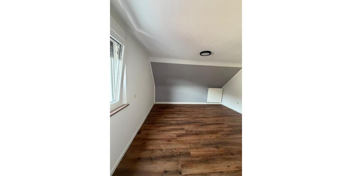 Etagenwohnung Dillingen (Saar) - 3 Zimmer, 75 m&sup2;, 1.150&euro; | Angebot:25893758