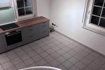 Wohnung Saarlouis - 2 Zimmer, 84 m&sup2;, 850&euro; | Angebot:25943080