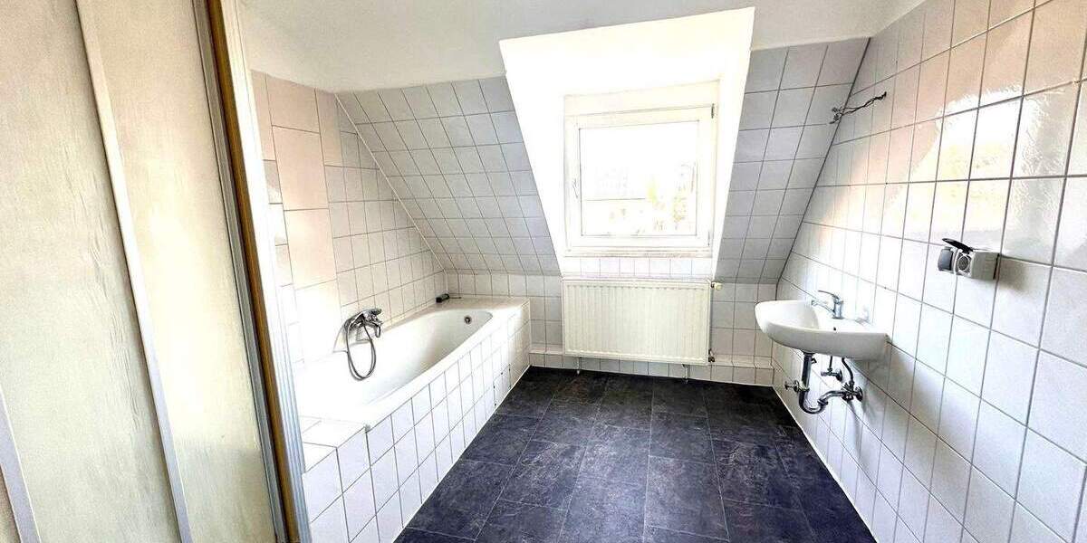 Etagenwohnung Zweibrücken - 6 Zimmer, 98 m&sup2;, 139.000&euro; | Angebot:25771920