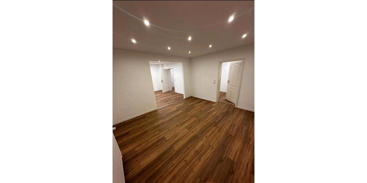 Einfamilienhaus Heusweiler - 4 Zimmer, 111 m&sup2;, 1.100&euro; | Angebot:25711140