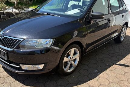 Skoda Rapid 142.249 km 7.990 &euro; Bliesen (St. Wendel) 66606