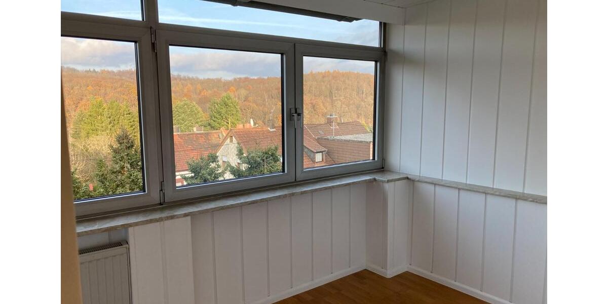 Etagenwohnung Neunkirchen Heinitz - 3.5 Zimmer, 69 m&sup2;, 580&euro; | Angebot:25417805