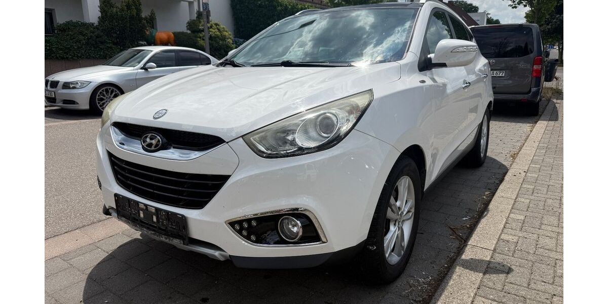 Hyundai ix35 155.000 km 9.500 &euro; Saarbrücken Dudweiler 66125