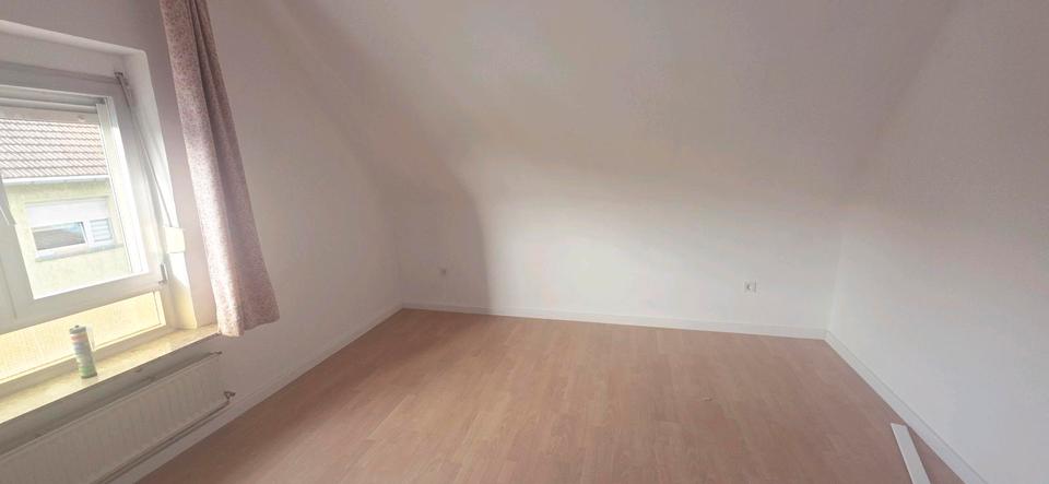 Etagenwohnung Saarbrücken Dudweiler - 2 Zimmer, 60 m&sup2;, 500&euro; | Angebot:24296365