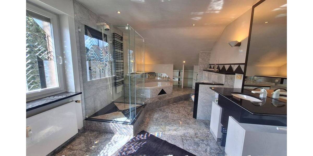 Terrassenwohnung Saarbrücken Alt-Saarbrücken - 3 Zimmer, 146 m&sup2;, 490.000&euro; | Angebot:26826016
