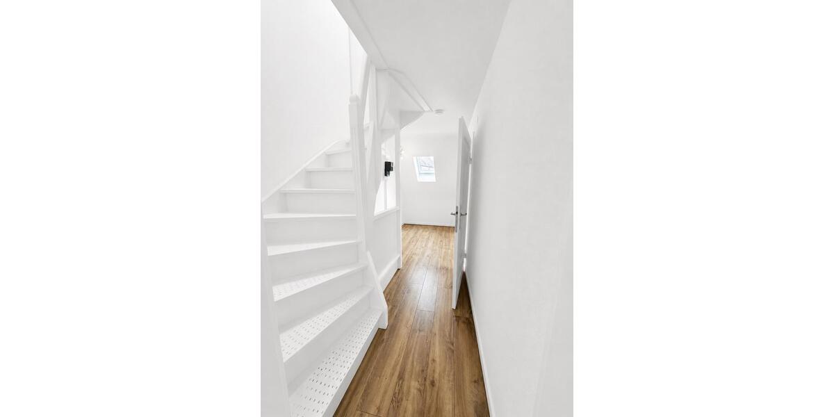 Etagenwohnung Sankt Wendel - 4 Zimmer, 130 m&sup2;, 1.100&euro; | Angebot:26624295