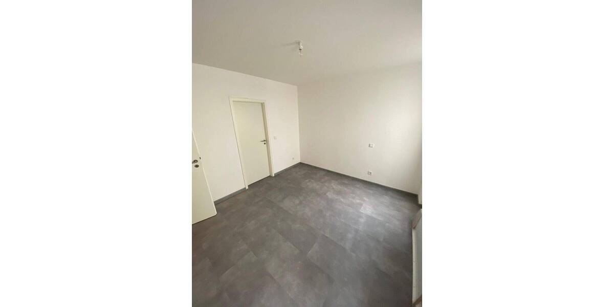 Reihenendhaus Saarbrücken / Sankt Arnual St Arnual - 7 Zimmer, 150 m&sup2;, 170.000&euro; | Angebot:25748871