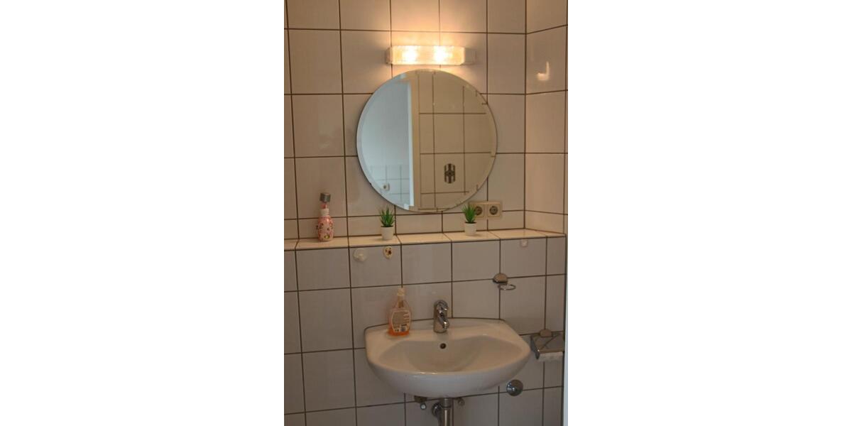 Etagenwohnung Saarbrücken West - 1.5 Zimmer, 40 m&sup2;, 450&euro; | Angebot:25931480