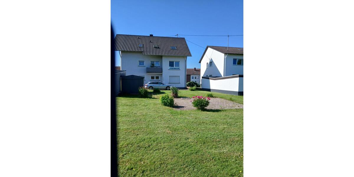 Dachgeschoßwohnung Heusweiler - 4 Zimmer, 77 m&sup2;, 480&euro; | Angebot:26688638