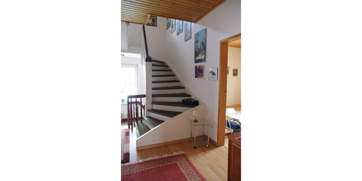 Einfamilienhaus Saarbrücken Dudweiler - 8 Zimmer, 216 m&sup2;, 340.000&euro; | Angebot:25728348