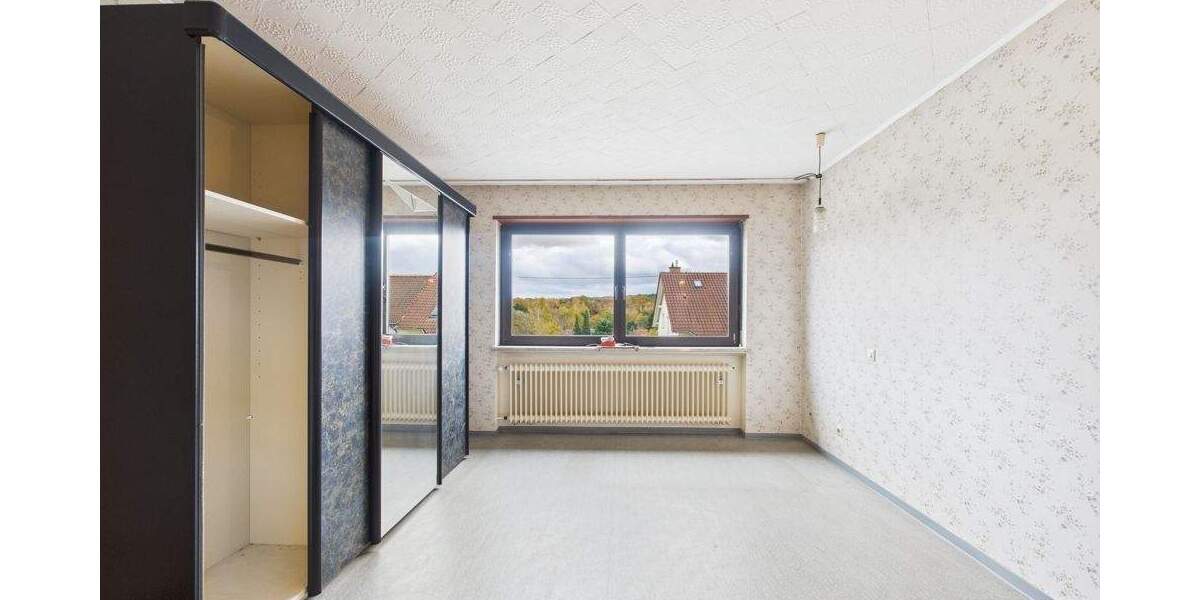 Einfamilienhaus Völklingen / Lauterbach Lauterbach - 6 Zimmer, 150 m&sup2;, 195.000&euro; | Angebot:25687885