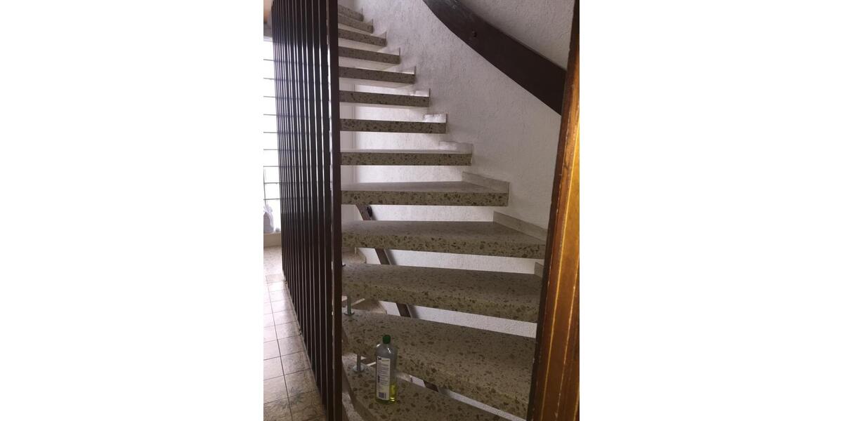 Etagenwohnung Kleinblittersdorf - 5 Zimmer, 120 m&sup2;, 1.050&euro; | Angebot:25431675