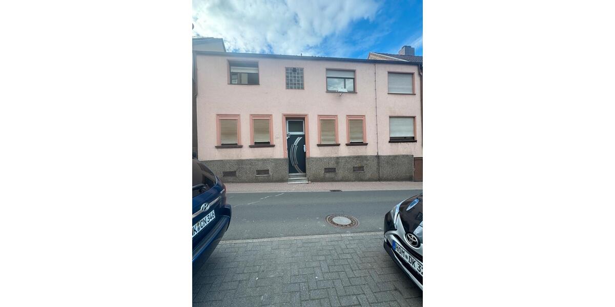 Etagenwohnung Neunkirchen - 4 Zimmer, 85 m&sup2;, 750&euro; | Angebot:26656350